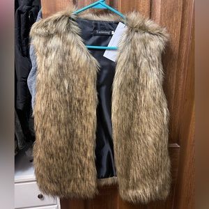 NWT Women’s Fur Vest
